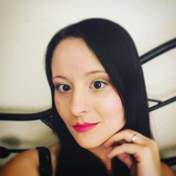 Meet your Posher, Cora - Picture 1 of 1